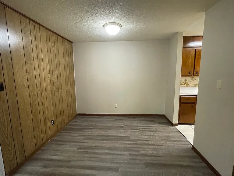 720 E Park Ave #4 — Photo 6