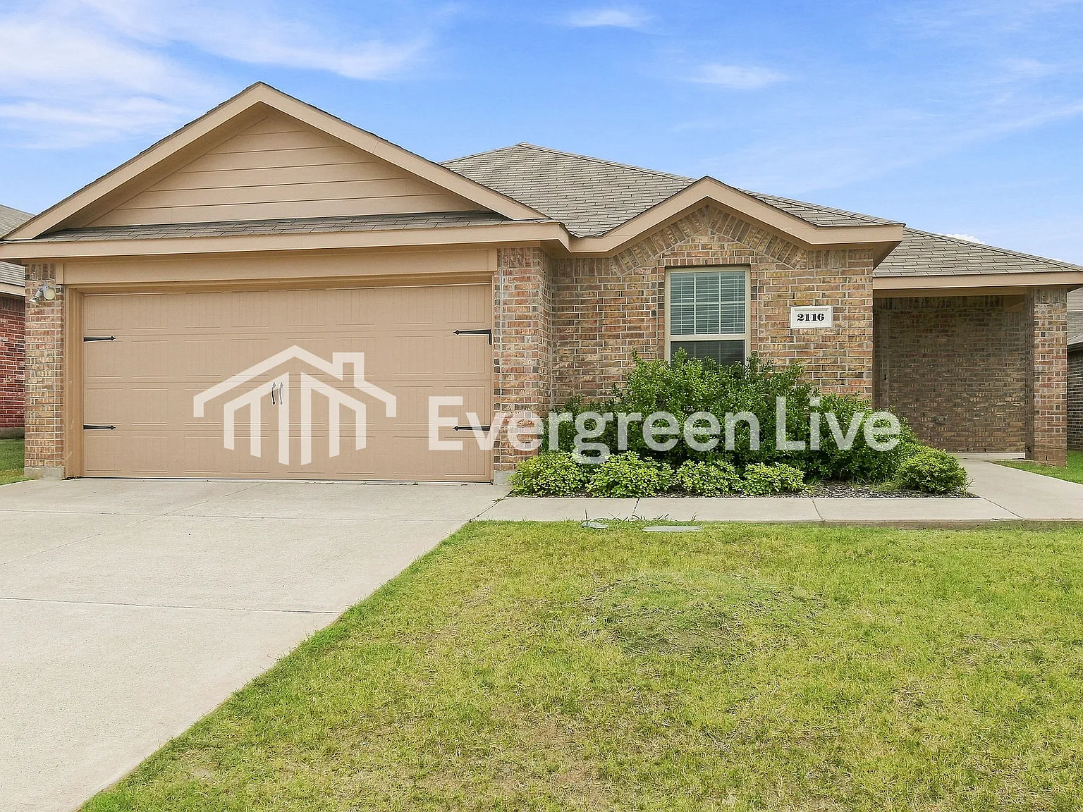 5 bed, 2.0 bath, 2064 sqft, $1,895 — Photo 1
