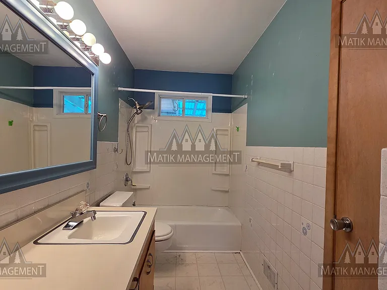 208 3rd St SW — Photo 24