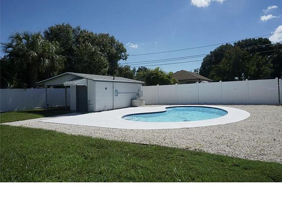 5th image of 928 58th Ave N