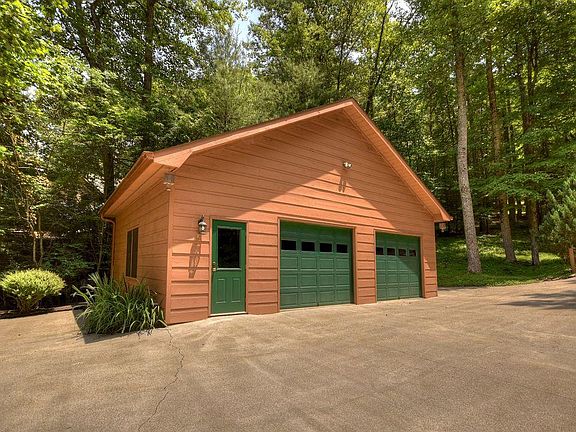 5th image of 38 Alderwood Ln