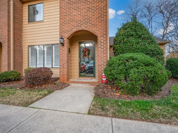 415 E Broad St APT A7, Statesville, NC 28677