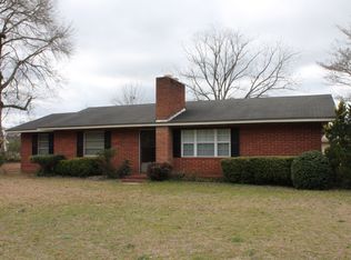 714 Smallee St, Alma, GA 31510