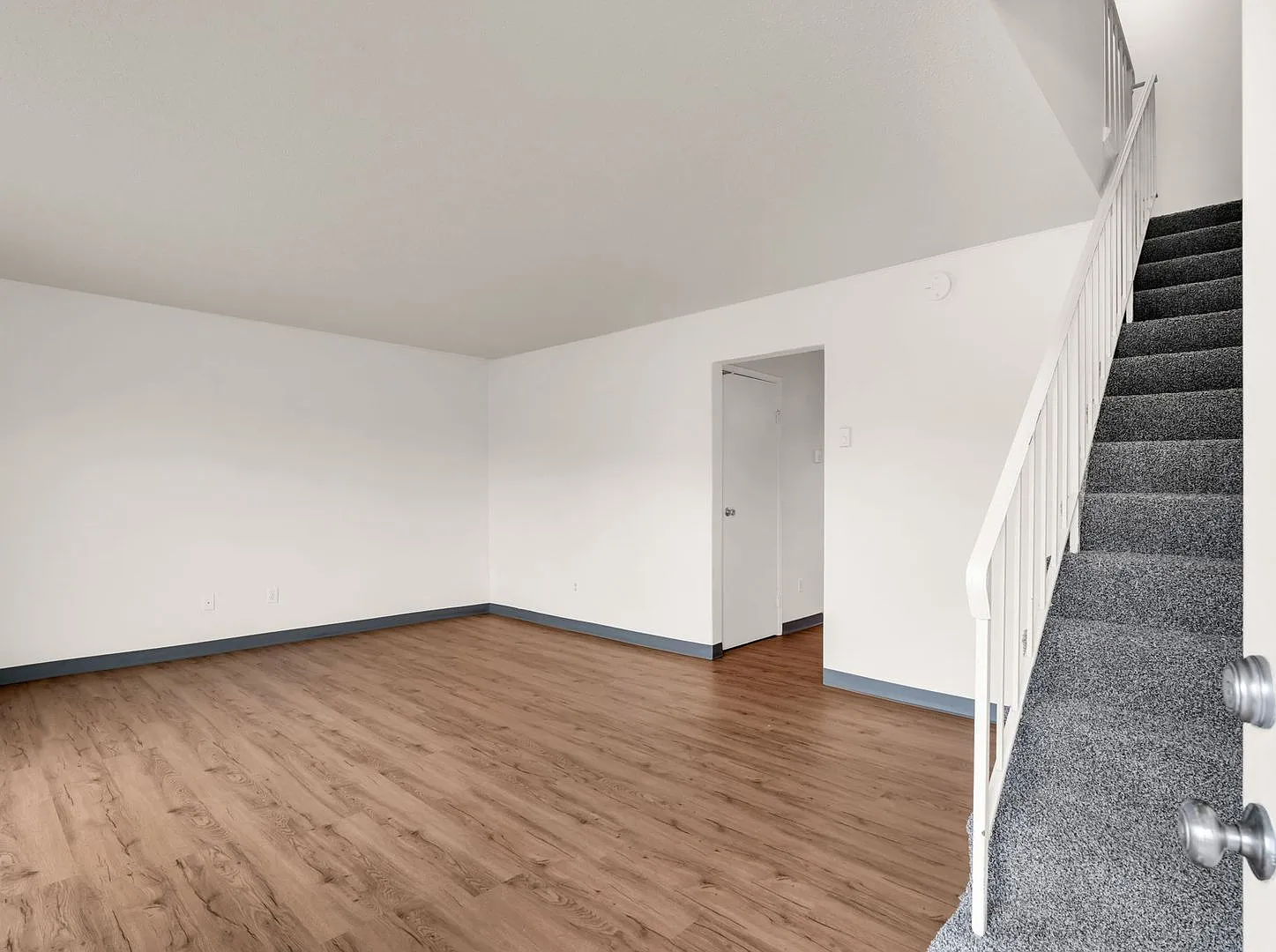 S815 - Star Apartments — Photo 2