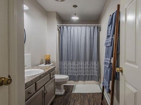 3rd image of 5701 Battery Ct Unit B
