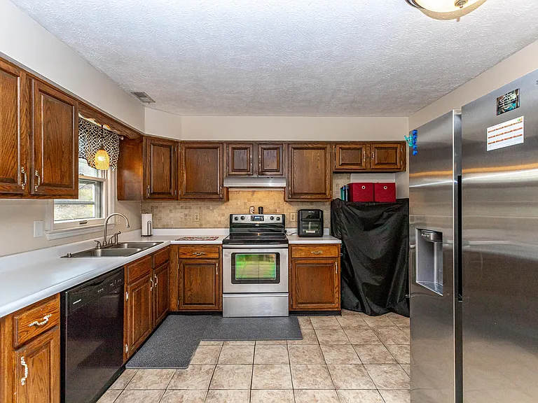 3008 Tuscaloosa Ln — Photo 11