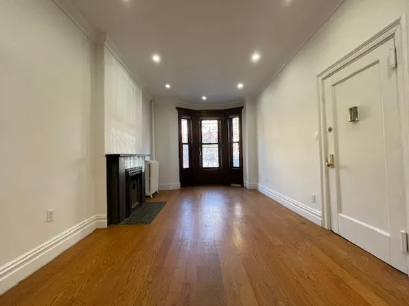 26 Third Street image 2 of 12