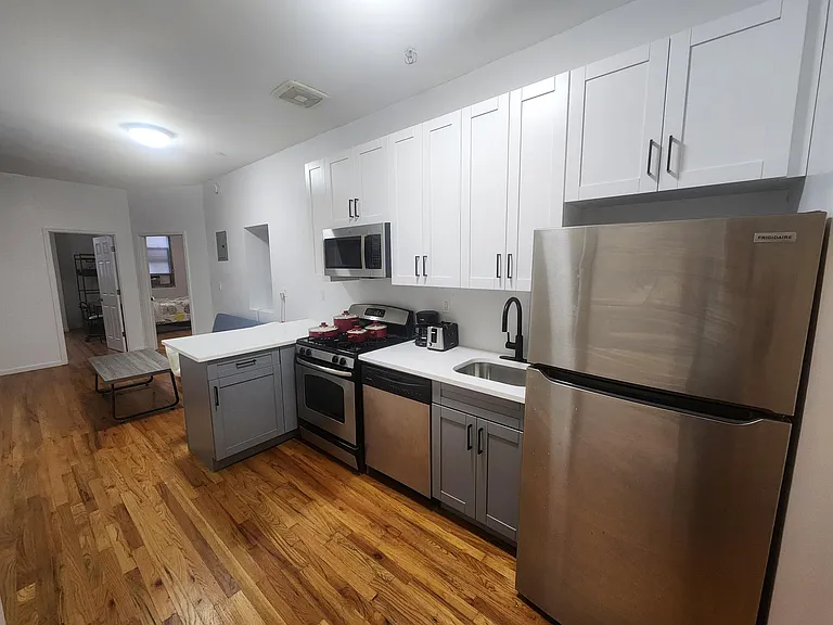 967 Columbus Ave #GF10 — Photo 7