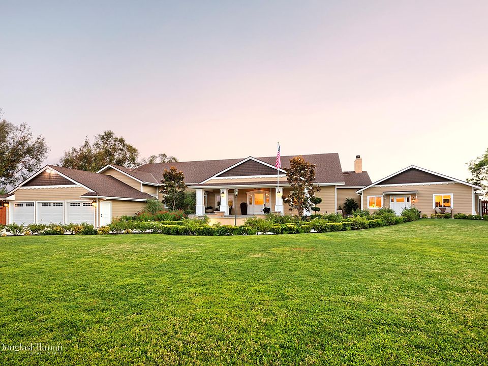 1st image of 12822 Periwinkle Dr