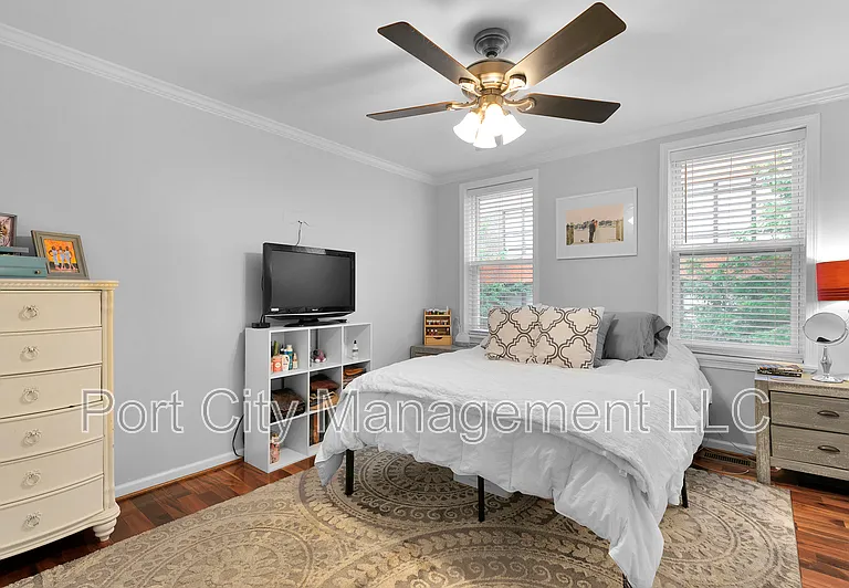 127 S Robinson St — Photo 14
