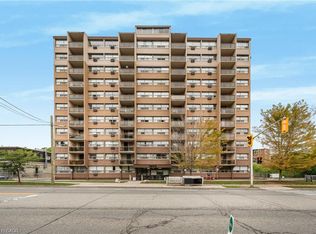 1950 Main St W #802, Hamilton, ON L8S4M9