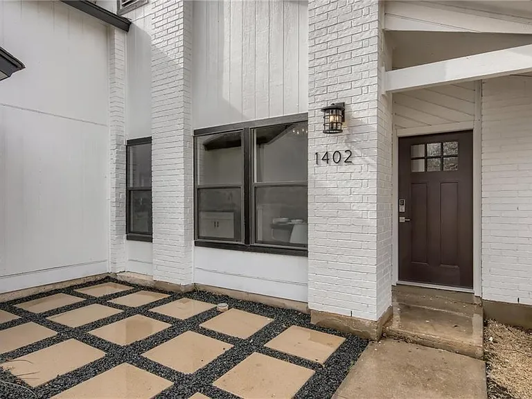 1402 Hollow Tree Blvd — Photo 9