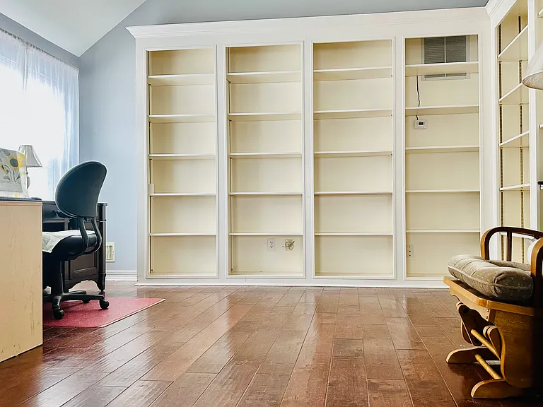 1818 Hillgreen Dr — Photo 8