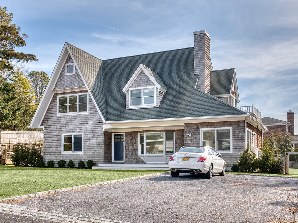 14 Cedar Dr