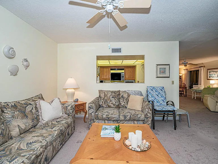 1700 Ocean Dr #201 — Photo 7