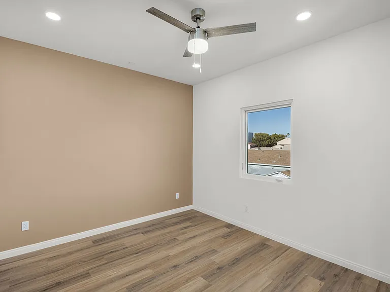 4709-11 Soria Dr — Photo 11