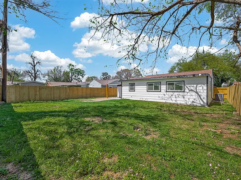 3209 McCrarey Dr — Photo 39