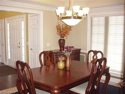 4th image of 1641 McCausland Dr