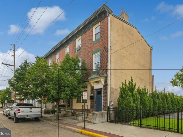 12 N King St, Gloucester City, NJ 08030