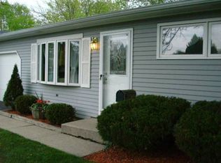 36455 N Beverly Ave, Gurnee, IL 60031