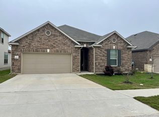 423 Shadow Ter, Universal City, TX 78148