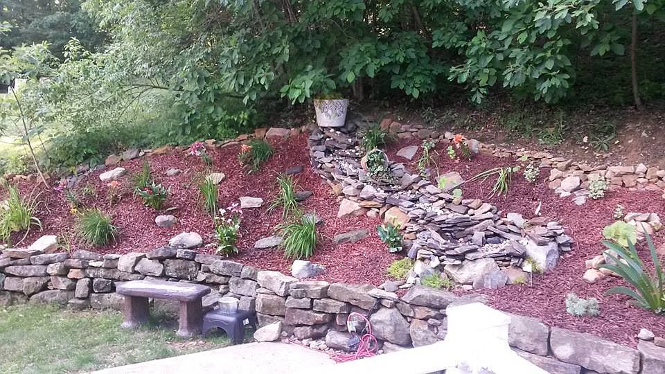 2nd image of 131 Aspen Dr