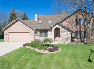 38 Springbrook Cercle Dr, Appleton, WI 54914