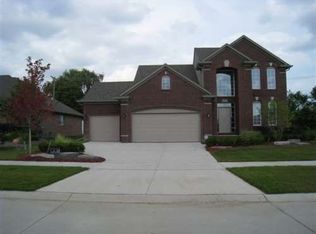 49588 Labaere Dr, Macomb, MI 48044