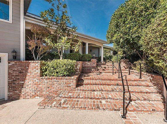 4th image of 1335 Heritage Pl