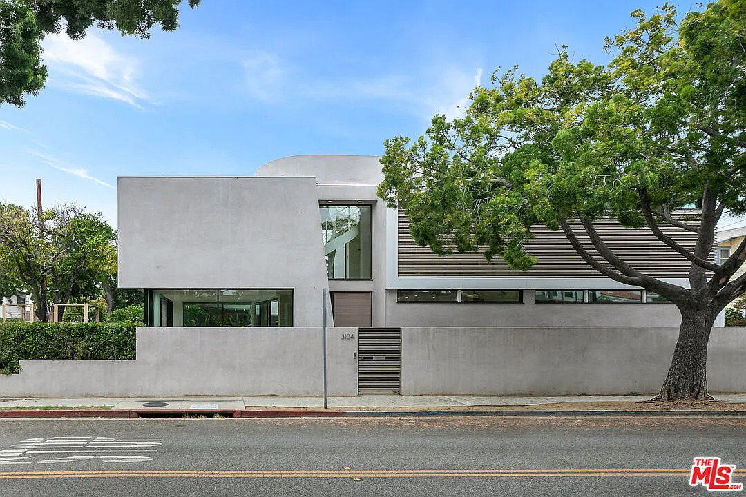 Building Photo - 3104 7th St