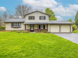 131 Dunbarton Dr, Rochester, NY 14618