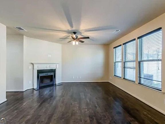 3rd image of 3679 Brockenhurst Dr