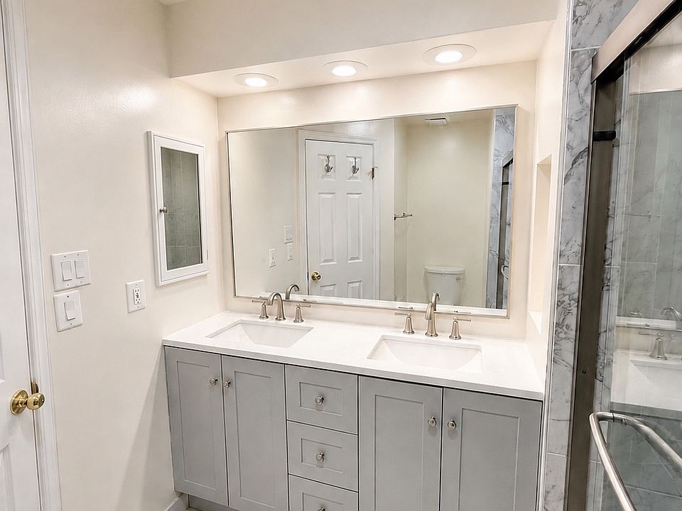1st image of 7717 Lafayette Forest Dr APT 13