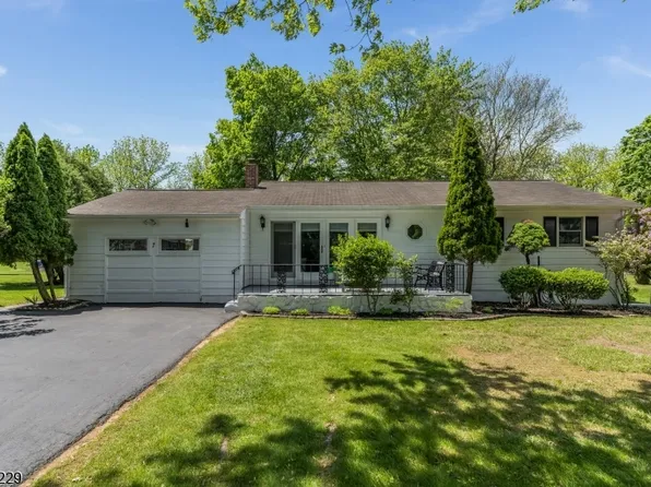 7 Norfolk Ave, Washington Twp., NJ 07882