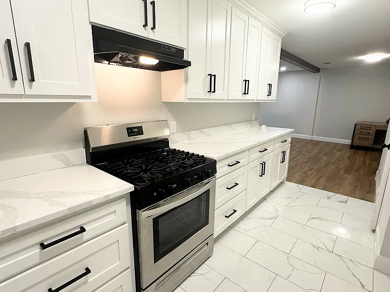 Live Oak Dr — Photo 6