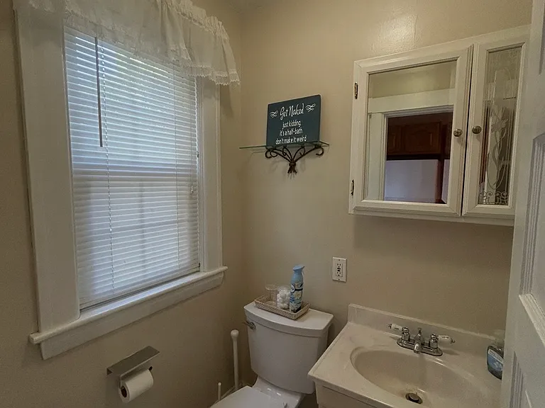 92 Schiller Rd — Photo 7