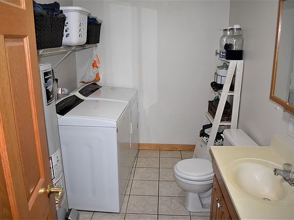 4th image of 3957 N Winters Dr