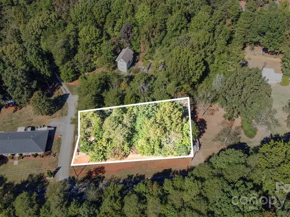 13700 Woody Point Rd, Charlotte, NC 28278