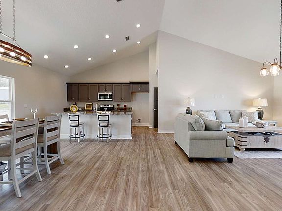 4th image of 239 SW Old Cypress Way