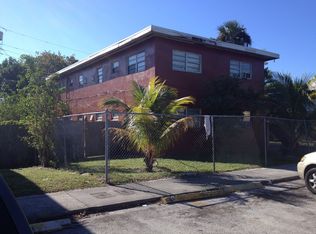 2750 SW 2nd St #B, Fort Lauderdale, FL 33312