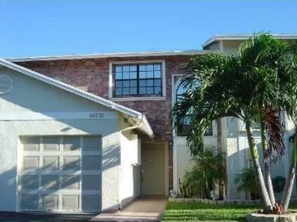 10721 NW 11th St, Pembroke Pines, FL 33026