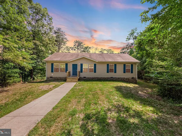 94 Holmes Rd, Caret, VA 22436