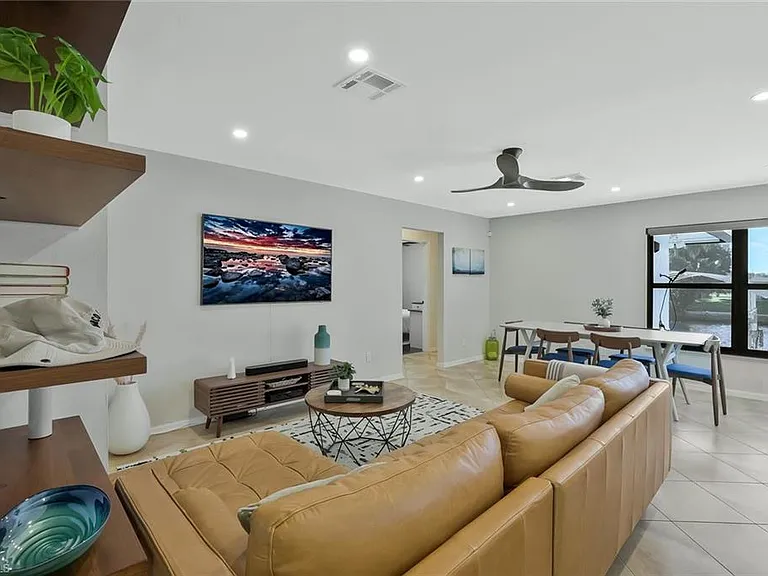 50 Copperfield Ct — Photo 14