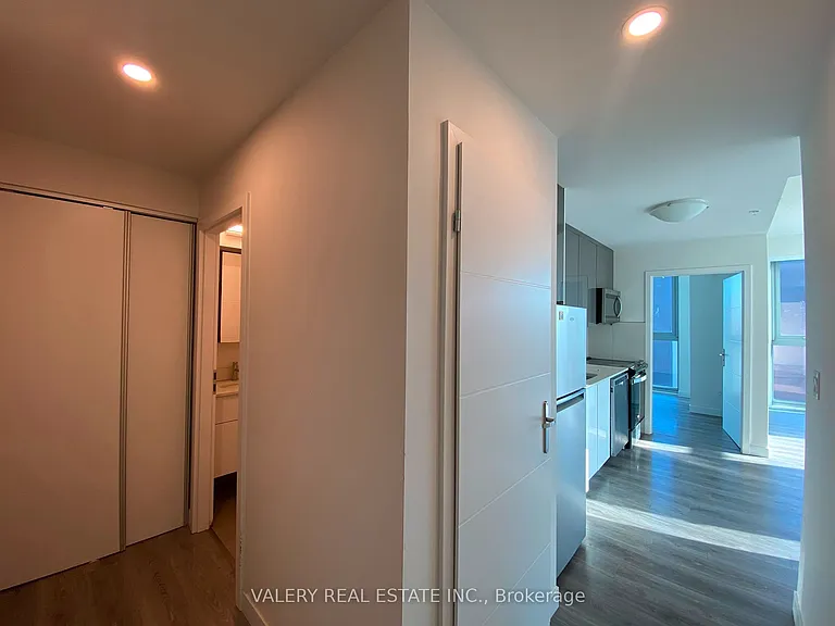 60 Frederick St #809 — Photo 24