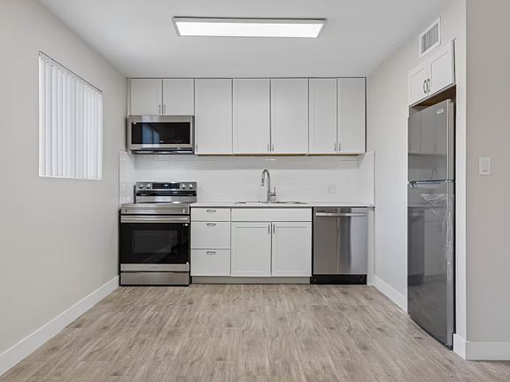 3rd image of 5725 N 8th Pl #30967440f