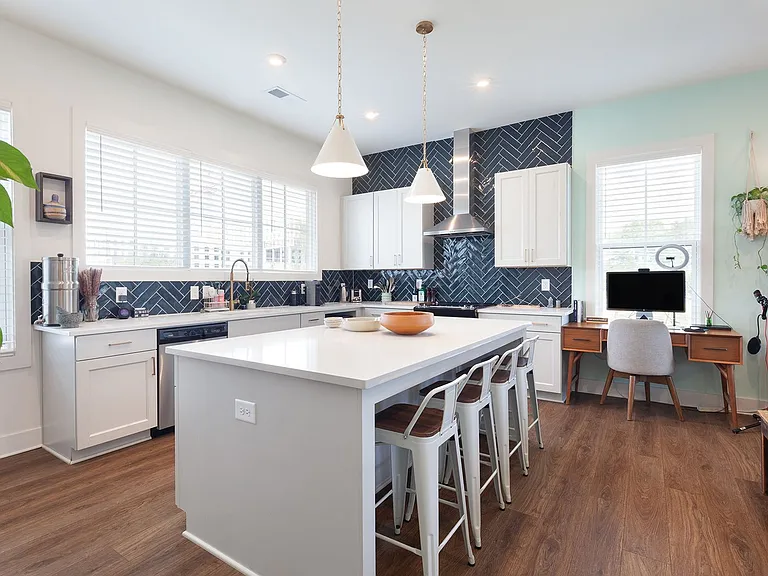 1210 Zebrawood Ct SE — Photo 15