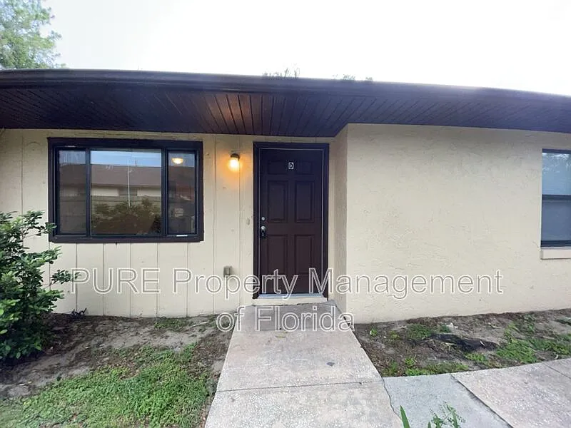 2 bed, 1.0 bath, 770 sqft, $1,045 — Photo 1