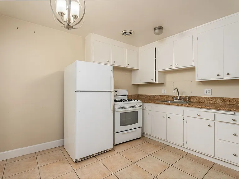 2732 San Jose Way — Photo 19