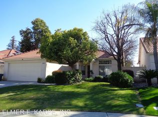 10817 Petalo Dr, Bakersfield, CA