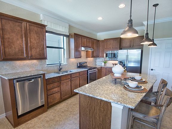 Kitchen with Island